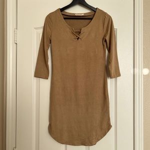 Heart & Hips Brand new brown soft dress, size Small